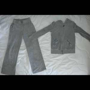 FINAL PRICE -- Kids grey velour set size medium 7/8